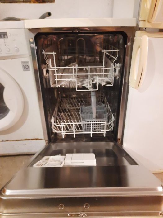 Продам  бу посудомийку electrolux 45
