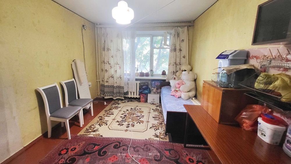 Продаж КІМНАТИ (13,4 кв. м) вул. Фільтрова, буд.2, 3-й поверх, торг.