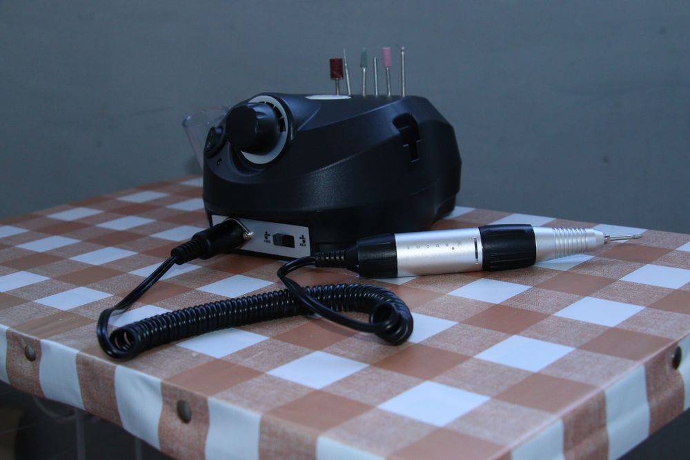 Продам фрезер.Користувалась лише один раз .