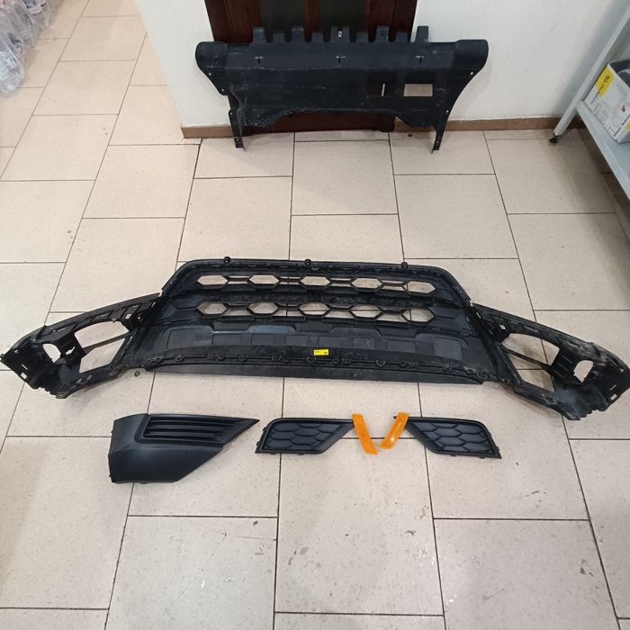 Запчастини бамперу Тігуан2 США