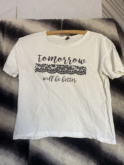 Bialy tshirt Sinsay