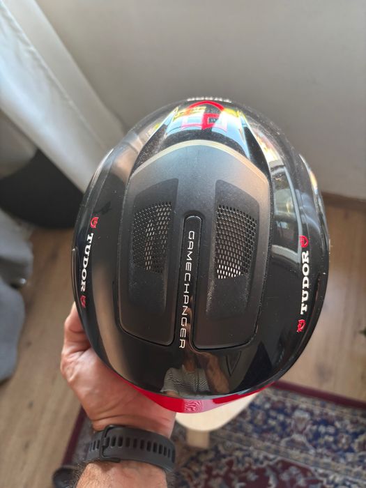Capacete de ciclismo Abus gamechanger equipa Tudor