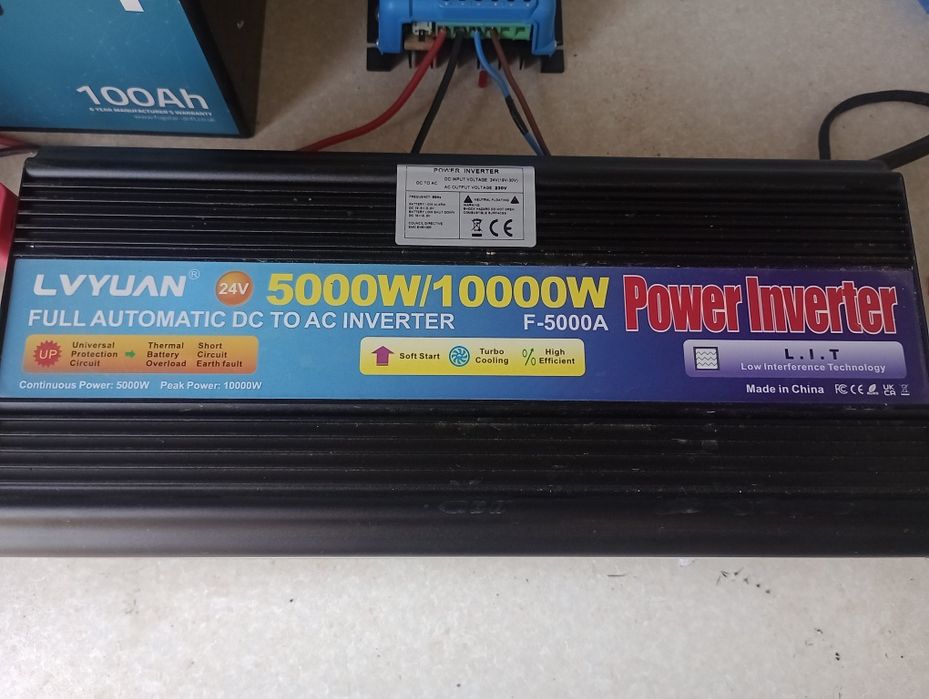 Inversor de 24v para 220v 5000w pico de 10000w semi-novo