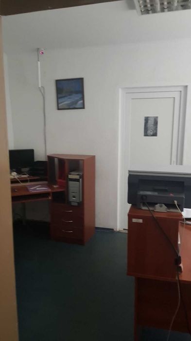 Продаж приміщення 100кв.м , вул.Лахтинська