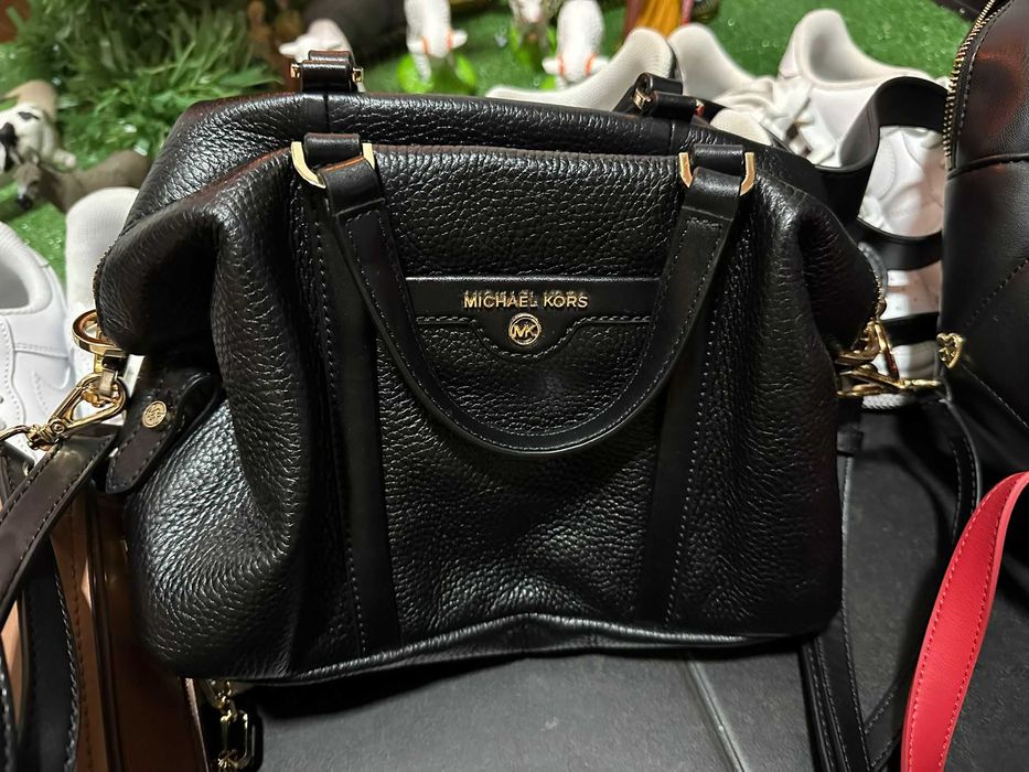 Bolsas ,mochilas Moschino ,Pinko,Michael Kors(todas originais )