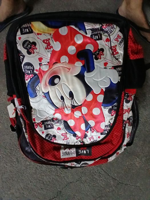 Mochilas escola bom estado