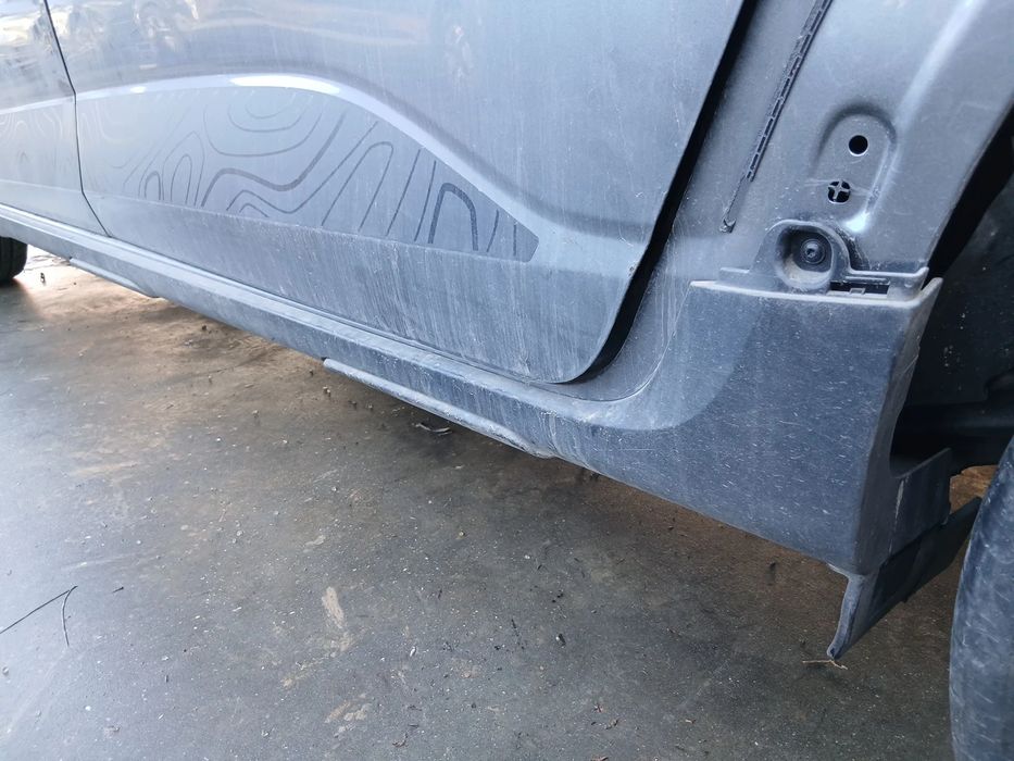 Embaladeira esquerda DACIA Jogger