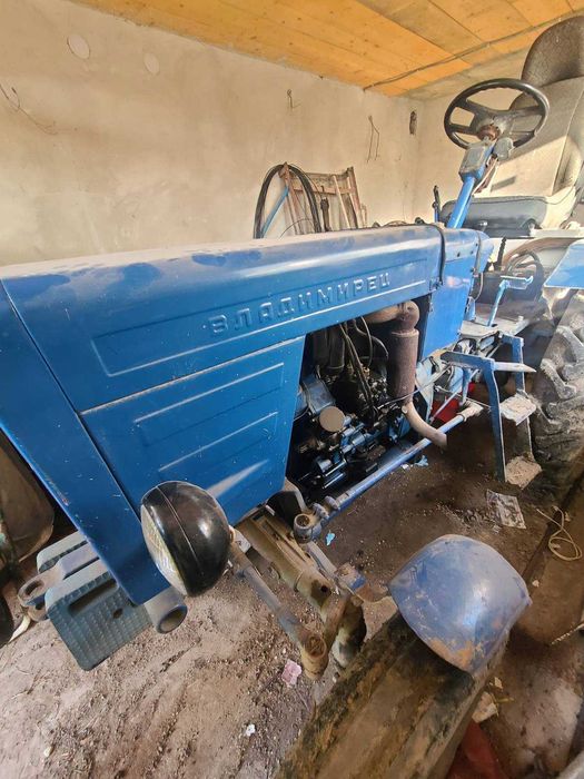 Трактор БУ Т 25 робочий