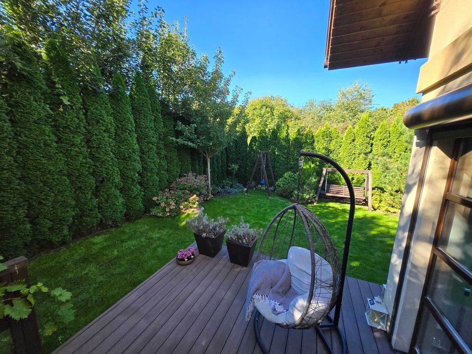 Sprzedam dom, 2 garaże! Super lokalizacja! Niskie koszty, Komfortowy