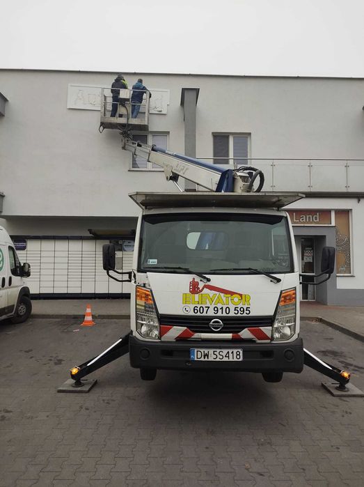 wynajem podnośnika koszowego zwyżka