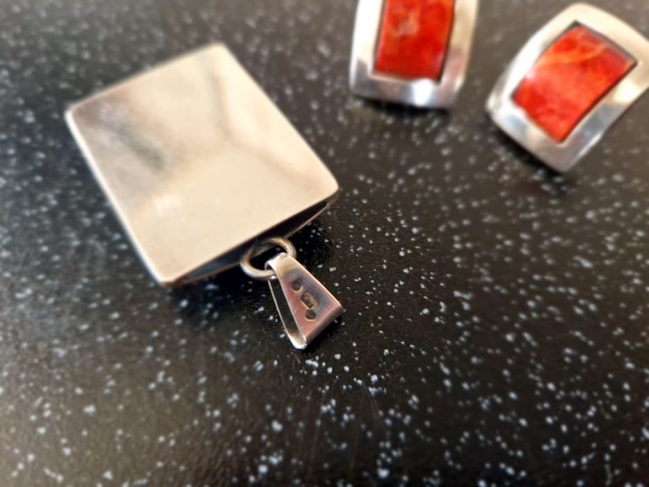 Śliczny komplet z jaspisem czerwonym, duża zawieszka i kolczyki