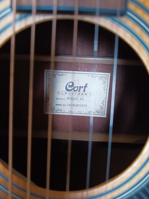 Gitara elektroakustyczna Cort MR600F NS