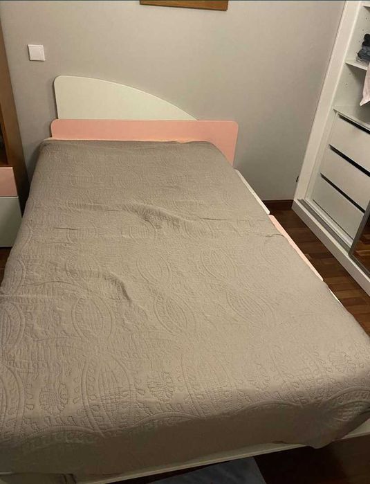 Cama com 1:35m de largura