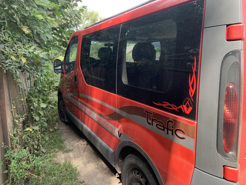 Renault trafic  7 мість