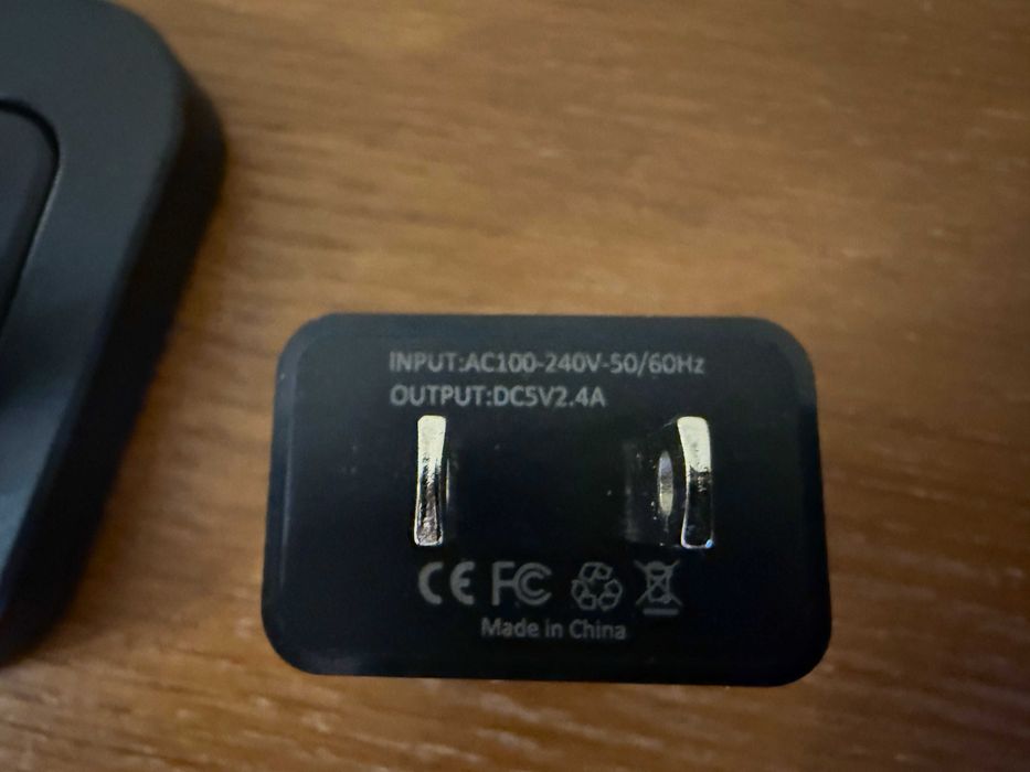 Док-станція підставка для iPhone