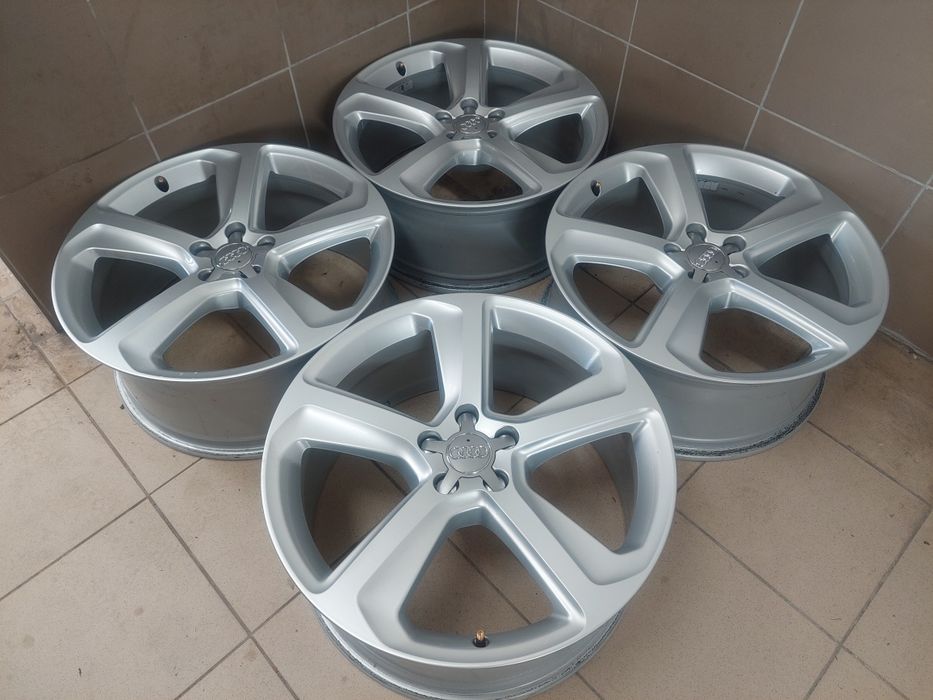 Оригінальні легкосплавні диски Audi Q7 Volkswagen Touareg Tiguan Skoda Kodiaq R20 5×112