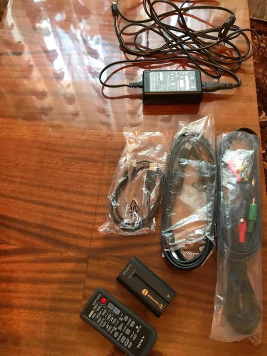 Продам відеокамеру Sony