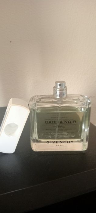 Givenchy Eau de toilette Dahlia Noir L'eau