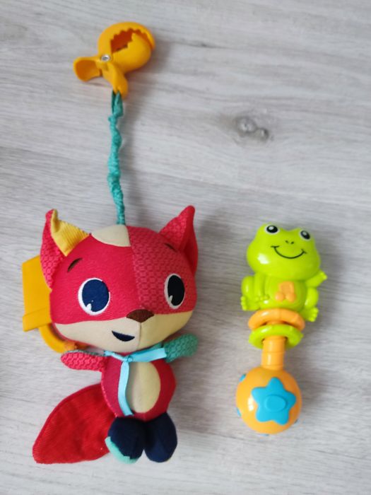 Zestaw zabawek interaktywnych przywieszka dźwięki światła Fisher price