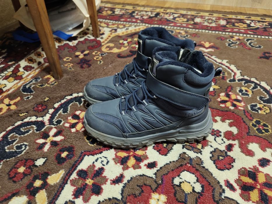 Зимові ботінки  39 розмір