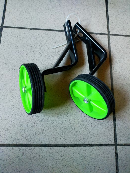 Kółka boczne do rowerka