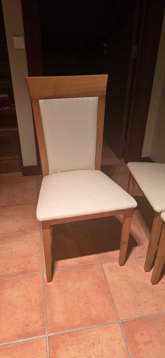 MESA DE Refeição e Cadeiras