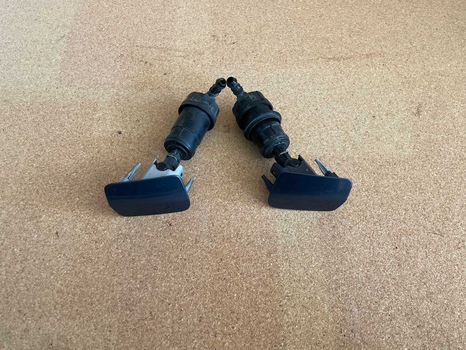 Opel Zafira B Lift 08-12 Spryskiwacz Dysza Reflektora Xenon Lewy Prawy