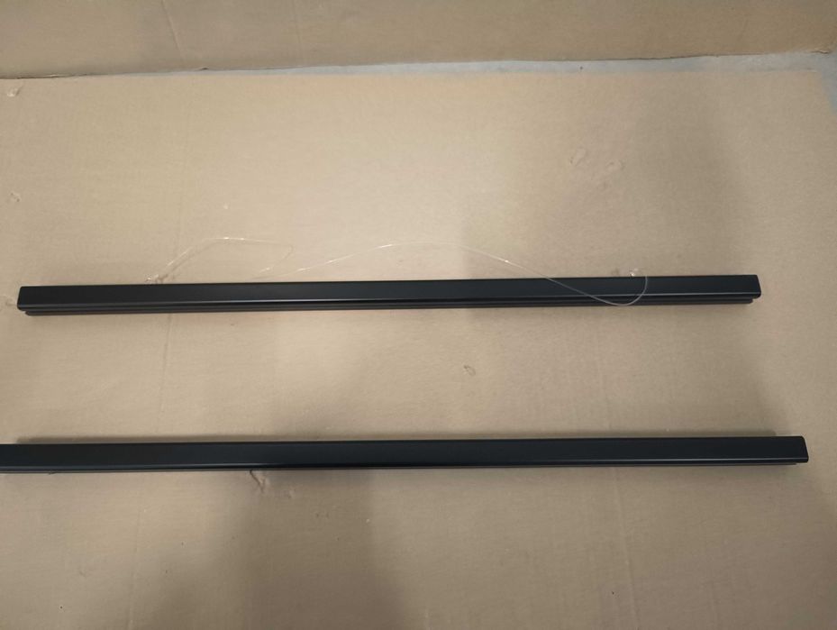 Grupo Erik  listwa na plakat  paski szyna na zdjęcia ramka szer.61 cm