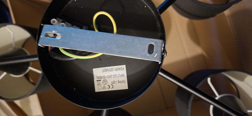 Lampa sufitowa 5x60W