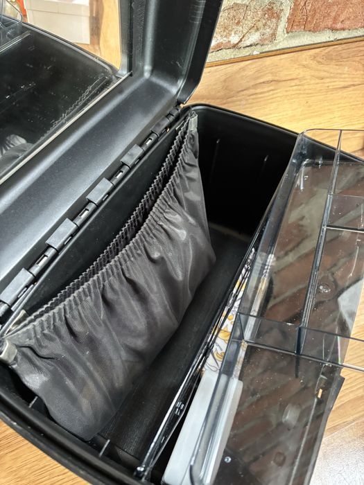 Kuferek kosmetyczny Visa Delsey.!