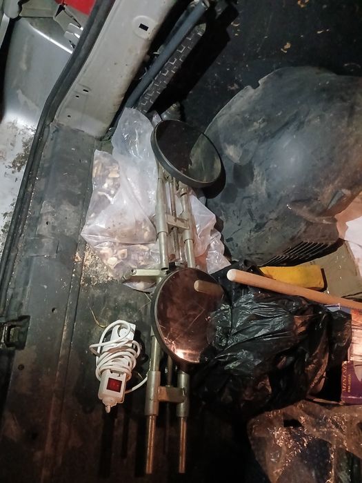 Лапи для розвалу авто