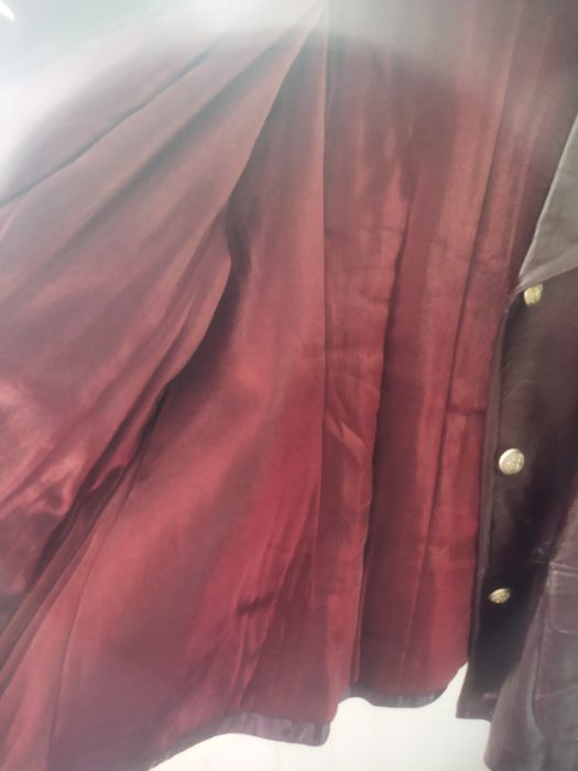 Жіноча шкіряна куртка - піджак великого розміру