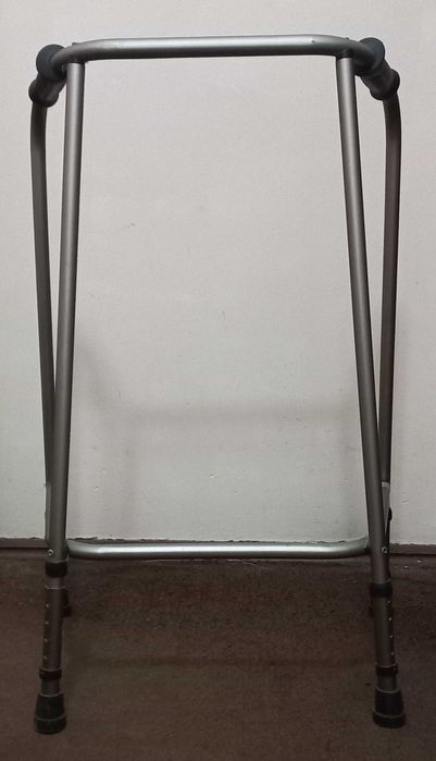 Andarilho de alumínio