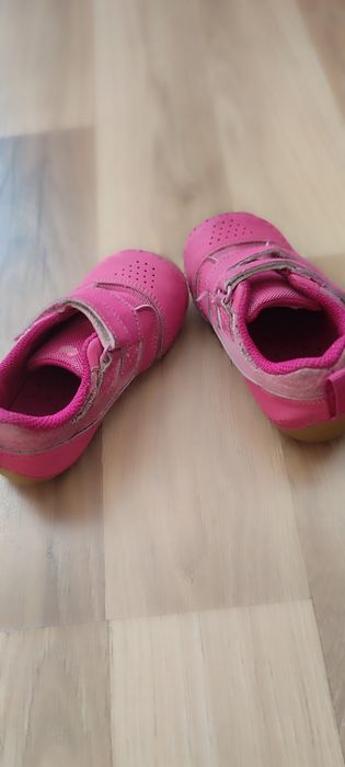 Buty dla dziewczynki Clarks 23