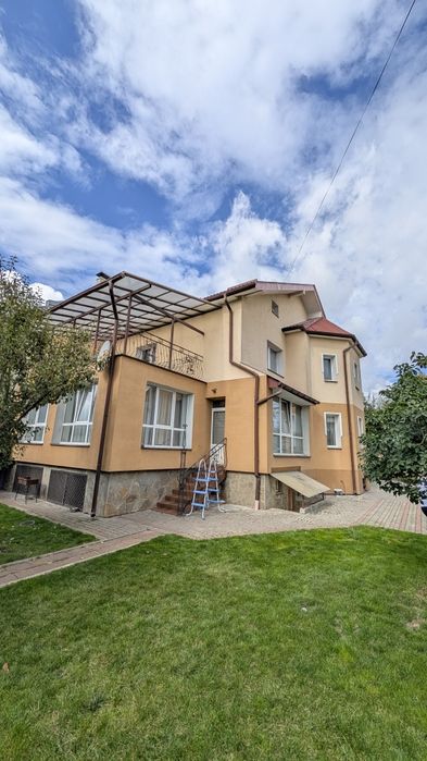 ТЕРМІНОВО! Продам будинок 5 хв. до центру міста Івано-франківська