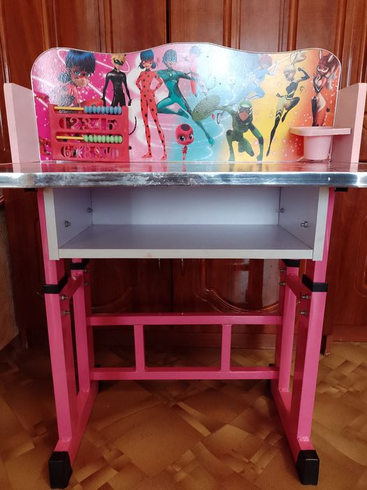 Дитяча парта зі стільцем для віку дитини до 6 років