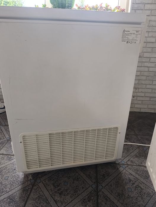 Sprzedam Zamrażarke  200 l