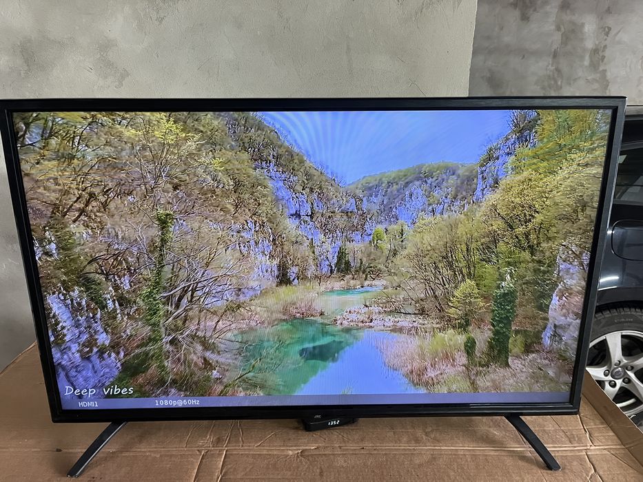 Телевізор JTS 40 дюйми 40WET