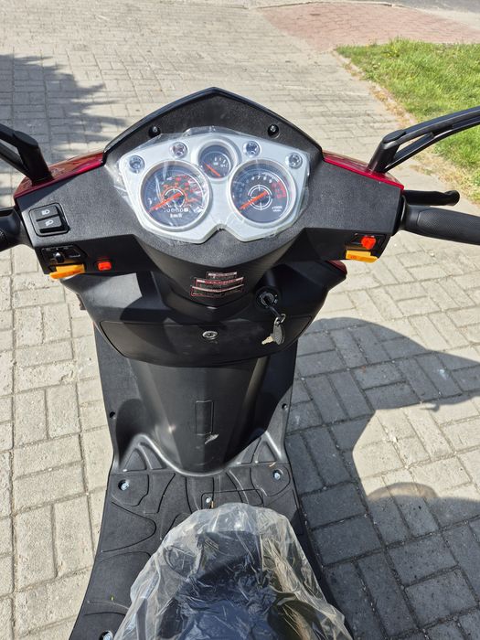 Skuter duży 50cc 4t nowy
