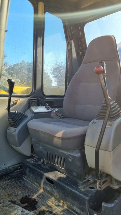 Giratória Komatsu PC 60-7 Avance