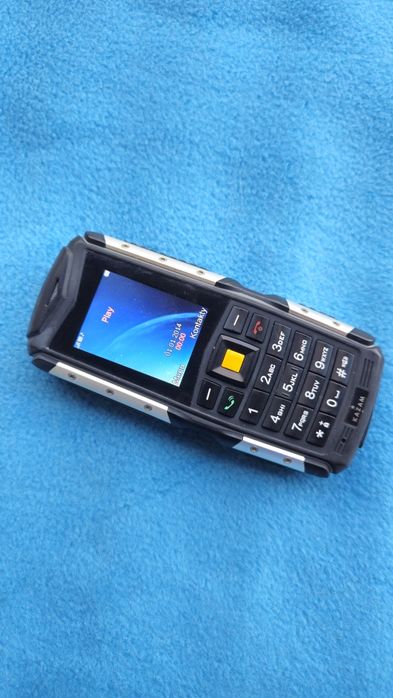 Telefon Kazam Life R5. Bardzo Ładny. Pancerny.