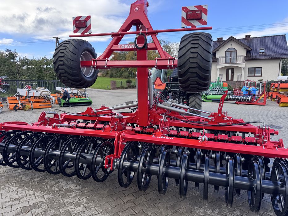 Brona talerzowa hydrauliczna Shark SHS 5,0 m Grano System z wózkiem NOWY TYP