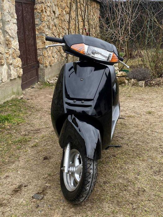 Продам Honda lead