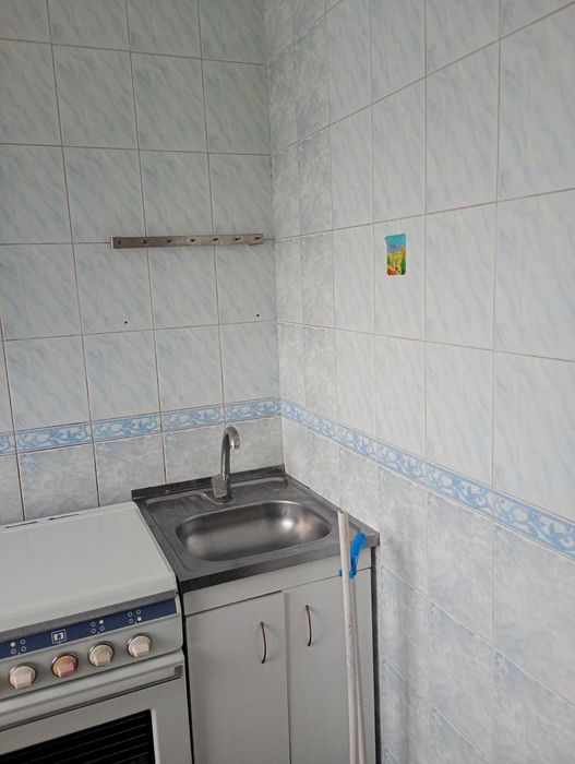 Продам 2х комн кв Салтовский р-н .Гвард Ширнинцев  . Отличная цена TB