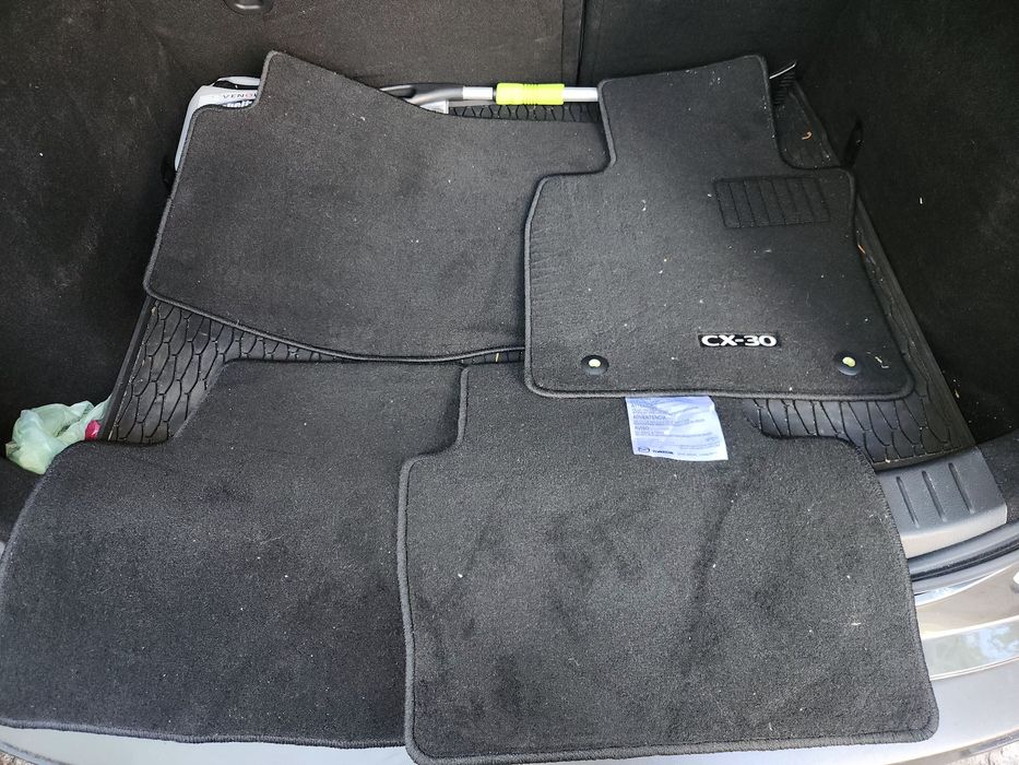 Килимки Mazda CX30 (ворсові)