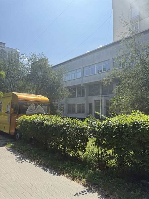 Продаж трьохкімнатної квартири в центрі Києва/вул. Іллєнка 63
