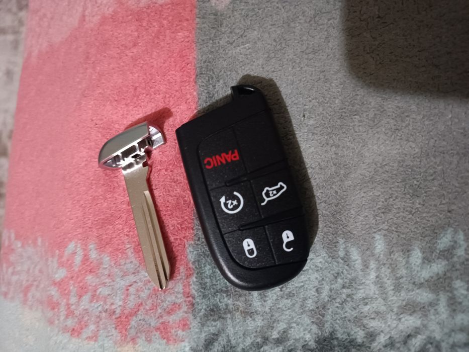 Новий, ключ для  Jeep , Dodge, Chrysler,  на 5 кнопок (id 46)