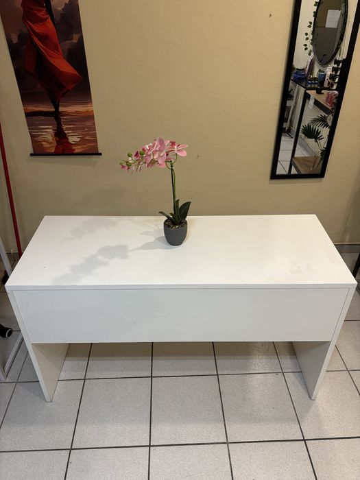 Secretaria Barato