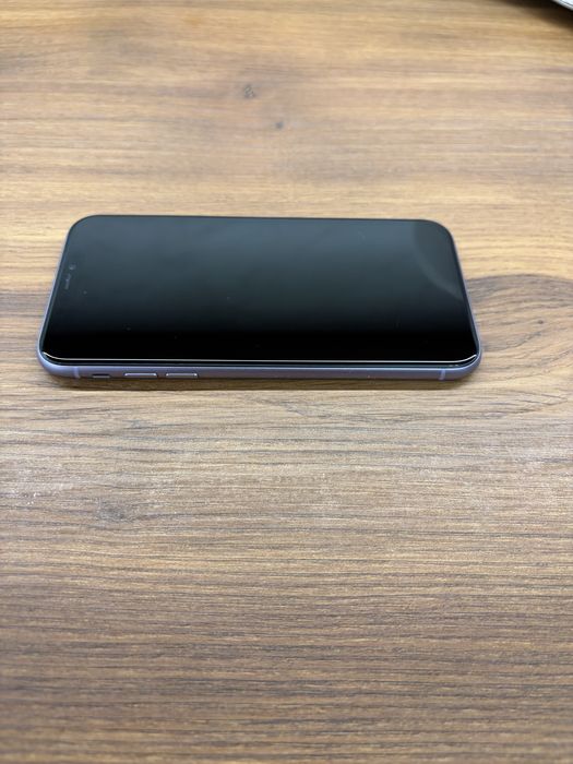 Iphone 11 64 GB fioletowy