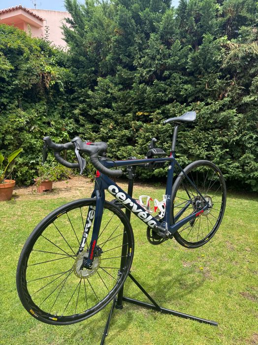 Cervélo R3 Disc Carbono - Ultegra Di2 + Powermeter Power2Max (Tamanho 56)